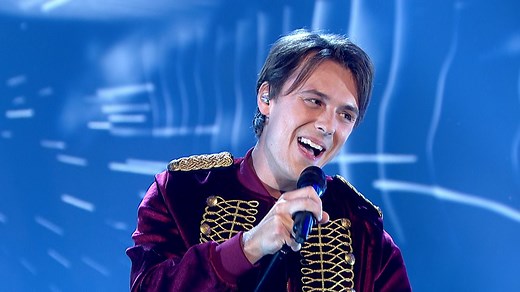 Jordan Clarke performs ‘Freaks’