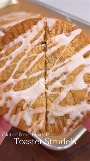 Danielle Cochran | THESALTYCOOKER®️ on Instagram: "Throw Back Thursday To These Easy Homemade Toaster Strudels. I Grew Up On These! FOLLOW and drop a “TOASTER STRUDELS” below and I’ll DM you the recipe! https://thesaltycooker.com/toaster-strudel-with-rough-puff-pastry/ #toasterstrudel #homemadetoasterstudel #puffpastry #puffpastryrecipes #easyrecipes #handpies #bakingfromscratch #dessertrecipes #bakingfeed #forkyeah"