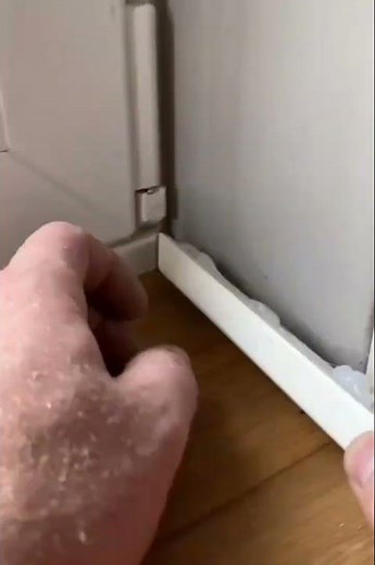 Leisten auf Gehrung schneiden sägen / Leisten verlegen kleben/ Leisten in der Ecke verlegen/Parkett