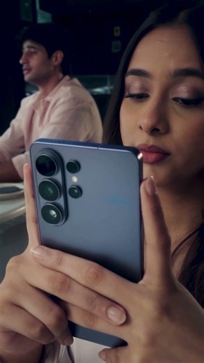 The world's first Privacy Display on Galaxy S26 Ultra so your screen stays yours, wherever you are!