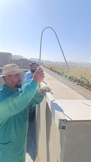 Installing ceramic tiles to prevent water leakage Some places on the roof are overlooked by many | Karim radouan