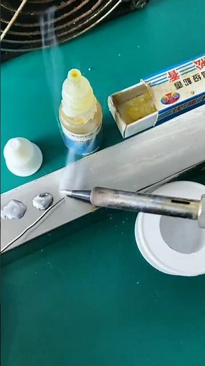how to use liquid flux for soldering? #solderingpaste #diyelectronics #solderingtool #solderingtips