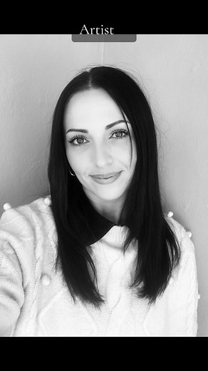 𝒯𝒽𝑒𝓇𝑒 𝒶𝓇𝑒 𝒹𝒶𝓇𝓀 𝓈𝒽𝒶𝒹𝑜𝓌𝓈 𝑜𝓃 𝓉𝒽𝑒 𝑒𝒶𝓇𝓉𝒽, 𝒷𝓊𝓉 𝒾𝓉𝓈 𝓁𝒾𝑔𝒽𝓉𝓈 𝒶𝓇𝑒 𝓈𝓉𝓇𝑜𝓃𝑔𝑒𝓇 𝒾𝓃 𝓉𝒽𝑒 𝒸𝑜𝓃𝓉𝓇𝒶𝓈𝓉. #artistsoftiktok#blackandwhite #artist #oilpainting #southafrica #artistsoftiktok #arttok #southafricanartist #art #artwork #fyp