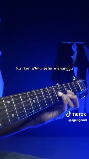 Putuskan Saja Pacarmu: Cover Gitar dan Lirik