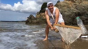 VIDÉO. Humour : une chanson décalée pour dénoncer la pollution des océans