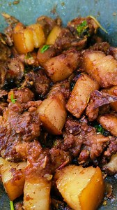 ~ PORK FRY ~ Pork boil : 15 mins Cooking time : 30 mins Follow @gluttonskitchen_87 for more . . . #food #foodie #foodreels #foodphotography #foodblogging #foodblogger #foodporn #instagramreels #instafood #foodstagram #authenticfoodvalues #ethnicfood #northeastfood #bodofood #assamfoods #nagafood #porklovers #pork #tcp #amateur_cooking #assamfoodblogger #northeastbloggers | Gluttons'Kitchen_87