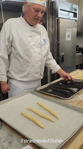 A simple way to make your Challah look fancy. Roll 3 strands in sesame seeds and three in nigella seeds. Leave 3 plain. Lay them in groups of three and proceed with a simple 3 braid. #chefthor #gbcchca #gbcconed #bread #challah#breadshaping #breadbaking #artisanbreadbaking #artisanbreadbaking # | Artisan Bread Baking