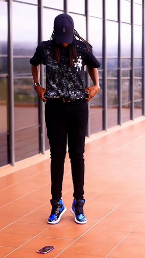 Dance Challenges TikTok na Tess Currie: Biri Marung