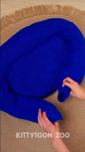 From Old Clothes to Cozy Dog Bed – Done in Minutes! 🐶