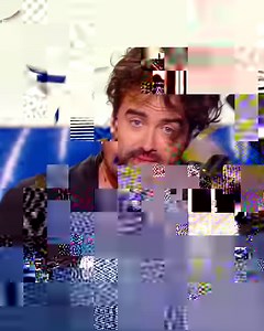 1.1M views · 20K reactions | "Évitez les diapositives inutiles !"  Cet humoriste revendique avec légèreté l'importance d'une belle mise en page d'un PowerPoint. Le meilleur de "La France a un incroyable talent" | Golden TV | Facebook