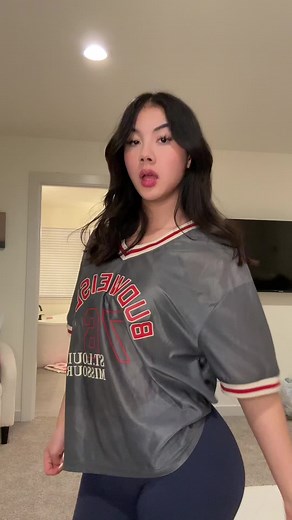 Victoria (@viptoria.live)’s videos with Shake Dat Ass (Twerk Song) (feat. GloRilla) - BossMan Dlow