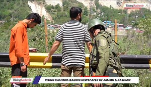 #watch | Security checkpoints established at multiple locations along the Srinagar-Uri National Highway Report: Umer Mehraj | The Rising Kashmir