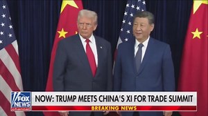 President of China couldn't look more unimpressed with Donald Trump