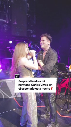 Sorpresa a Carlos Vives en el Escenario Esta Noche