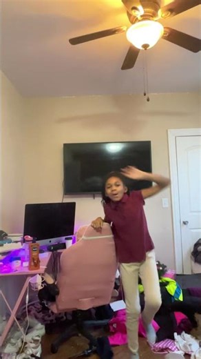 Outfit check with cassiiiii