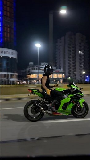 ZX10R DOWNSHIFT 🫶🏻❤️ UPSHIFT #kawasaki10r #ytshorts #zx10r
