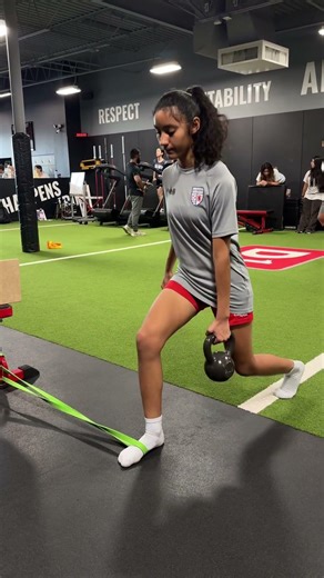 KB split squat- assisted pronation bias
