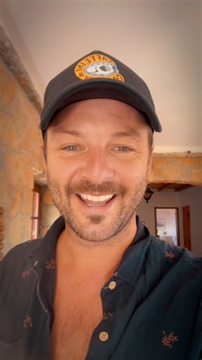 Stageit! LIVE today from my studio @1pm pst! See you there … link in comment 👇🏻 | Keith Harkin