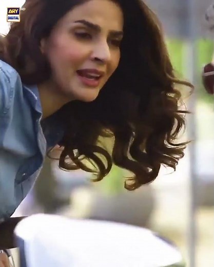 Gaari Se Bahar Aao 😳😂 #shorts #sabaqamar #ushnashah #cheekh
