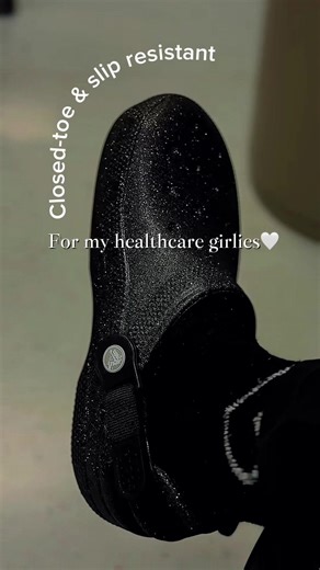 Essential Work Shoes for Nurses and Healthcare Workers
