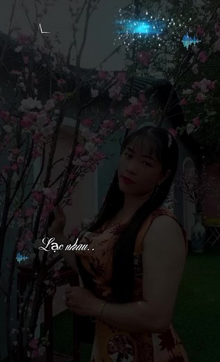 Video của Diễm Trinh (@diem.trinh010) với bản nhạc nhạc nền - 💥Cauut..CapCut💥🎶☕ - (