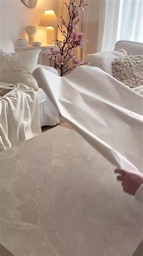 Luxury look with paper tissues??!! 😯 This diy is proof you don’t need weeks (or a huge budget) to create something that looks custom. Would you try making your own wall art at home? ✨ Follow for more unique ideas! | Home Designing