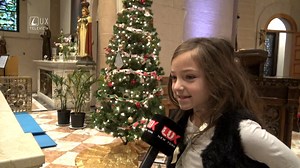 Medzi slovenské deti v Kostole sv. Jána Nepomuckého v New Yorku prišiel svätý Mikuláš... Celé dnešné vydanie Krátkych správ nájdete tu https://www.tvlux.sk/archiv/play/_27251. | TV LUX