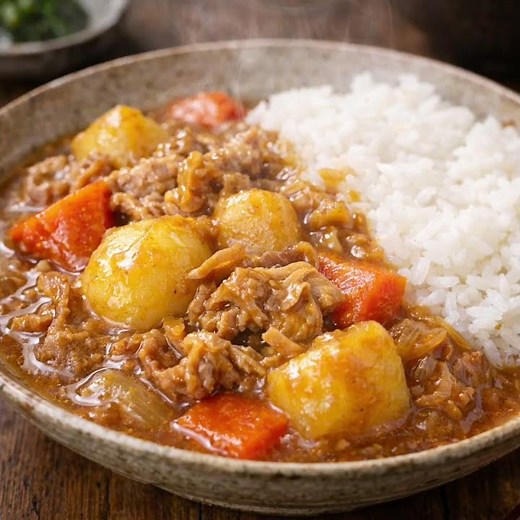 🍛肉じゃがリメイクカレー（2〜3人分）
