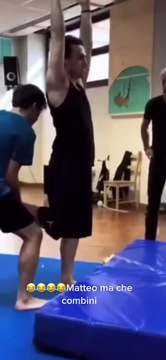 Video di Ciro_ti_amo (@mare_fuori_my_family_) con suono originale - Ciro_ti_amo