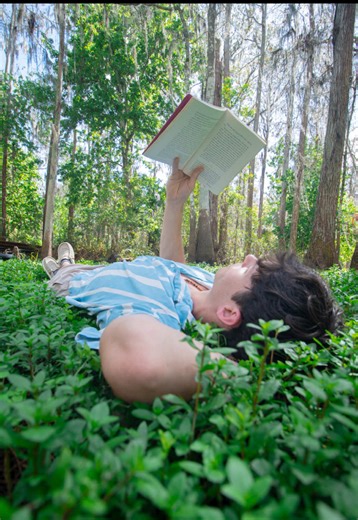 Nature-Inspired Photoshoot Captured in Tranquility
