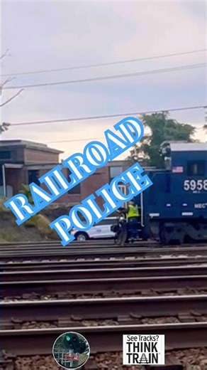 #csx #freighttrain #train #csxrailroad #mbta #trains ##railfan #police #usatrains #railroadpolice