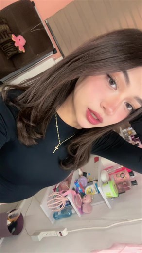 Videos de Abril Navarro (@abril_anaily) con “sonido original - 🎶🎧”