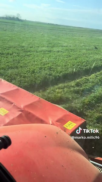 Kubota Tractor M7153: Performance and Features