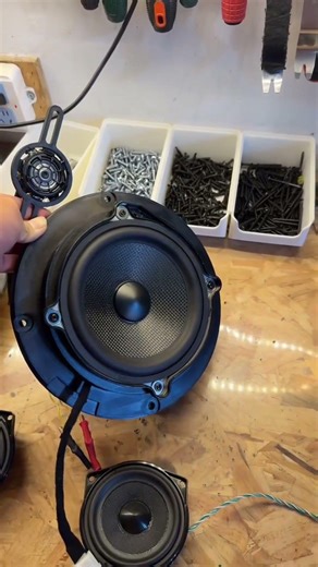 Full-range car audio speakers