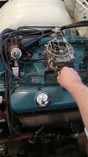 Plymouth 383 Rebuilt and running again Fury 1966 Commando V8