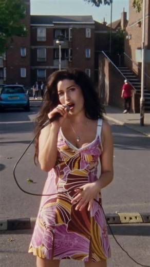 Amy Winehouse 'F*** Me Pumps' Official Video Analysis