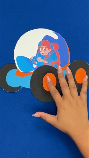 ¡Manualidades con papel y cartón: Blippi y su coche divertido!