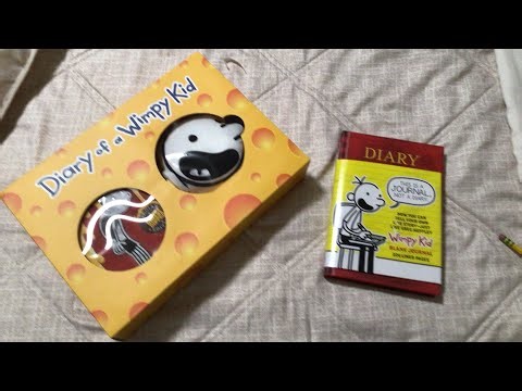 Diary of a wimpy kid collection 4: blank journal and cheese dipped books