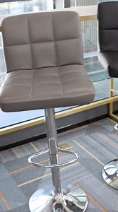 bigzzia Barhocker 2er Set, Barhocker mit Lehne, Höhenverstellbar, PU-Leder Gepolsterter Barstuhl mit Rückenlehne und Fußstütze, 360° Drehbar, für Küche, Theke, Bar, Schwarz