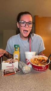 My old Chick-fil-A breakfast VS my new order down 135 lbs 🔥 #chickfila #chickfilaislife #weightloss #weightlossstory #weightlossinspo #weightlossbeforeandafter #vsgjourney #vsgeats #wls #caloriedeficitdiet #fastfood | Demi Ouimet