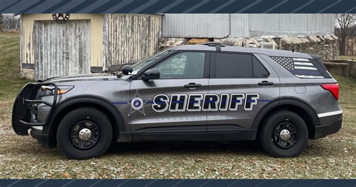 Man arrested after high-speed chase ends in Jefferson Co. ditch