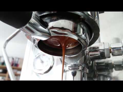 doppelter Espresso mit Magister Stella