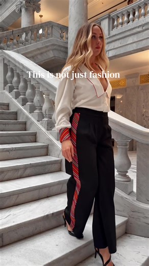 This is not just fashion. It’s Peru, worn with pride in the U.S. 🇵🇪 #peruviangirl #peruvianstyle #modaperuanaenestadosunidos #peruanosenusa #peruanaenusa