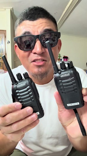 eSynic 2Pcs Professional 2 Way Radio Walkie Talkies Portable Adult Walkie Talkies Rechargeable Support 16 Channel VOX Function with Original Earpieces Perfect for Daily Use Audio Communication Mother's Day Gift
