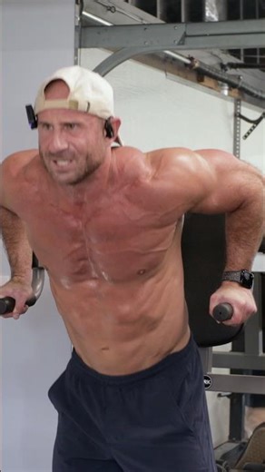 Chest Dips Hit the LOWER CHEST DIFFERENT 😤💥