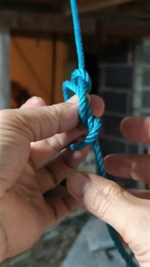 Tie a knot in the rope to create a loop. #tips #youtubeshorts #howto #tips #shorts #goodtricks #h...