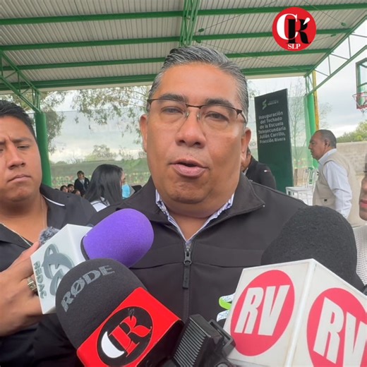🌧️ Avanza la construcción de colectores pluviales en Soledad de Graciano Sánchez 🚧. El alcalde Juan Manuel Navarro informó que los trabajos en Privadas de la Hacienda y San Jorge llevan un 50% de avance, y se espera concluirlos en unos tres meses 💦. Próximamente iniciarán obras en Colonia Las Flores y Villas de San Lorenzo para mejorar el drenaje y prevenir inundaciones 🏘️. ➡ Lee los detalles: https://slp.contrareplica.mx/node/89601 #SoledadAvanza #ObraPública #PrevenciónDeInundaciones #CRSL