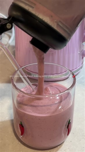 always with my @Free Soul protein powder💕💕 and using the @nutribullet UK portable blender !! 🪽 #proteinsmoothie #pink #freesoul #nutribullet #healthyrecipe