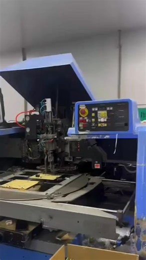 How motherboards are mounted ics, mosfets and capacitors | Reuben