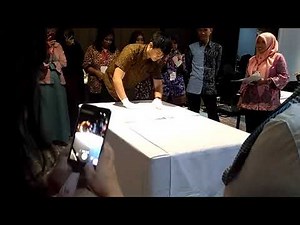 TABLE BOXING MENGGUNAKAN DUA LEMBAR KAIN